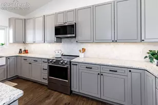 307 N Lyons Dr, Pueblo West, CO 81007 - Photo 9