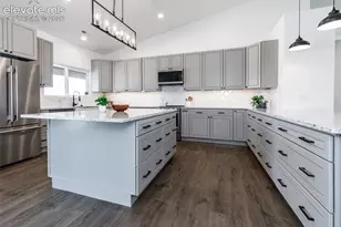 307 N Lyons Dr, Pueblo West, CO 81007 - Photo 7