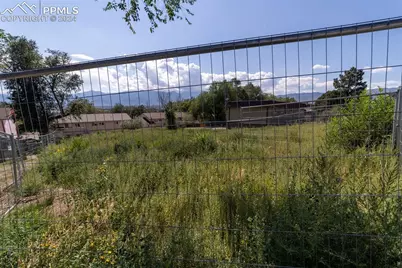 1085 Magnolia Street, Colorado Springs, CO 80907 - Photo 11