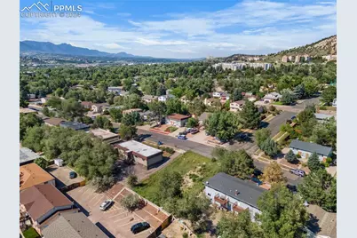1085 Magnolia Street, Colorado Springs, CO 80907 - Photo 7