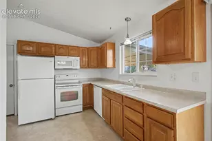 1065 Applewood Dr, Colorado Springs, CO 80907 - Photo 9