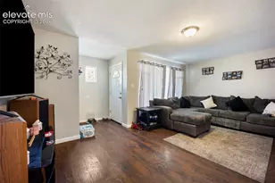 60 Loch Lomond Ln, Pueblo, CO 81001 - Photo 9