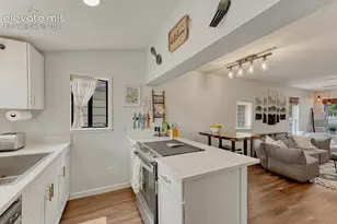 705 N Corona St, Colorado Springs, CO 80903 - Photo 11