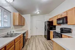 2533 Patriot Heights, Colorado Springs, CO 80904 - Photo 9