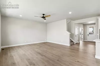 9160 Lanceleaf Drive, Colorado Springs, CO 80925 - Photo 5