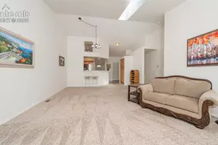 2136 Summerset Dr, Colorado Springs, CO 80920 - Photo 7