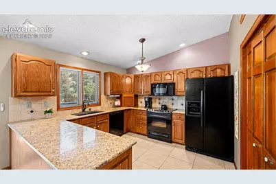 5715 Flintridge Drive, Colorado Springs, CO 80918 - Photo 21