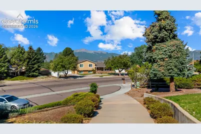 5715 Flintridge Drive, Colorado Springs, CO 80918 - Photo 7