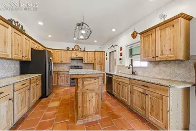 225 E Main Street, Florence, CO 81226 - Photo 11