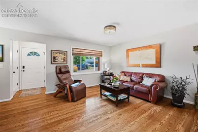 306 Sutherland Place, Manitou Springs, CO 80829 - Photo 3