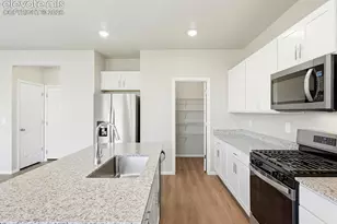6747 Roundtail Wy, Colorado Springs, CO 80925 - Photo 11