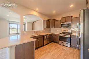 6071 Old Glory Dr, Colorado Springs, CO 80925 - Photo 9