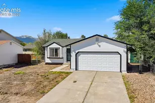 4254 Halstead Cir, Colorado Springs, CO 80916 - Photo 5