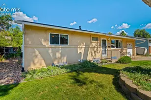1719 Wynkoop Dr, Colorado Springs, CO 80909 - Photo 3