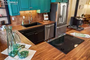 153 Capitol Hill Ave, Manitou Springs, CO 80829 - Photo 25