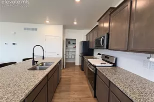 10417 Castor Dr, Colorado Springs, CO 80925 - Photo 3