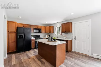 2725 Flintridge Drive, Colorado Springs, CO 80918 - Photo 5