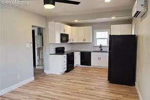 749 E Cimarron St, Colorado Springs, CO 80903 - Photo 3