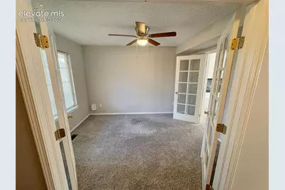 5625 Saddle Rock Road, Colorado Springs, CO 80918 - Photo 7