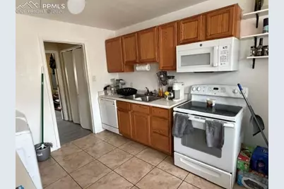 1701 Oakshire Lane, Pueblo, CO 81001 - Photo 11