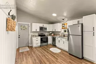 300 S Fairview St, Woodland Park, CO 80863 - Photo 17
