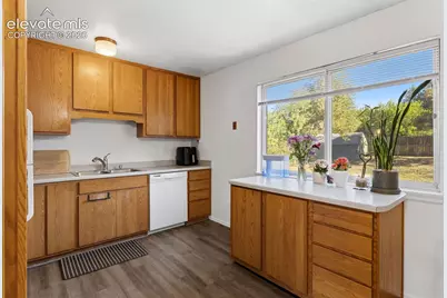 4002 Shelley Avenue, Colorado Springs, CO 80910 - Photo 7