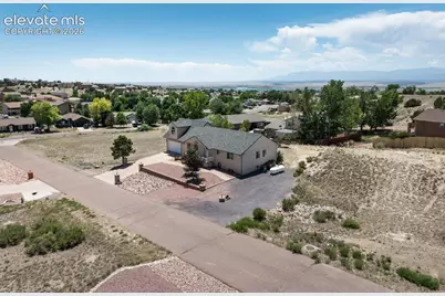 841 S Dogwood Drive, Pueblo, CO 81007 - Photo 33