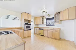 922 W McCulloch Blvd, Pueblo West, CO 81007 - Photo 17