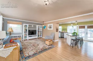 1031 Valley Rd, Colorado Springs, CO 80904 - Photo 5