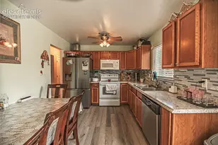 1118 Maxwell St, Colorado Springs, CO 80906 - Photo 7