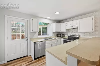 6839 Mountain Top Lane, Colorado Springs, CO 80919 - Photo 15