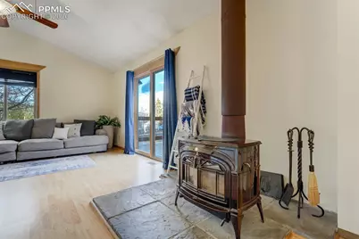 1011 South Avenue, Woodland Park, CO 80863 - Photo 7