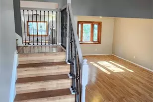3325 Honeyburyl Dr, Colorado Springs, CO 80918 - Photo 3
