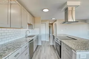 411 Lakewood Circle, Colorado Springs, CO 80910 - Photo 9