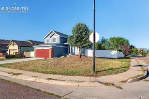 3952 Sleepy Creek Dr, Colorado Springs, CO 80925 - Photo 3