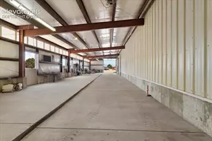 1035 Newton Rd, Pueblo, CO 81005 - Photo 29