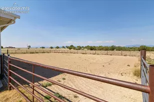 1035 Newton Rd, Pueblo, CO 81005 - Photo 39