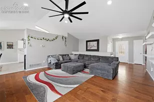8929 Celebrity Ct, Fountain, CO 80817 - Photo 5