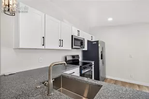 713 Santa Barbara Ave, Pueblo, CO 81005 - Photo 11
