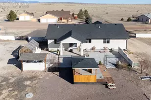 40 E Lyons Dr, Pueblo, CO 81007 - Photo 23
