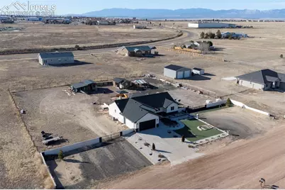 40 E Lyons Drive, Pueblo, CO 81007 - Photo 3