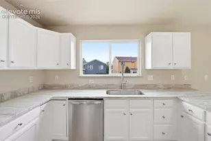 4922 Dunecrest Dr, Colorado Springs, CO 80922 - Photo 15