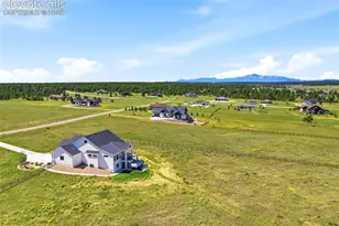 11726 Rambling Rd, Colorado Springs, CO 80908 - Photo 3