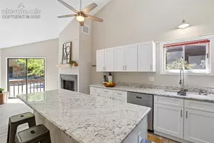 806 Pebblewood Dr, Colorado Springs, CO 80919 - Photo 7