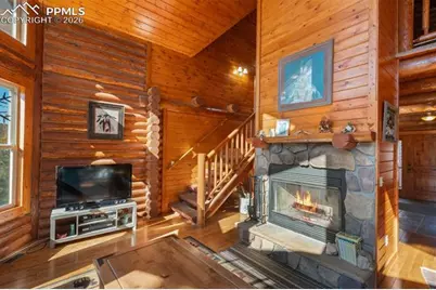 10448 County Road 1, Florissant, CO 80816 - Photo 11