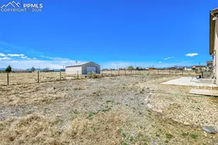 555 N Verbena Dr, Pueblo, CO 81007 - Photo 37