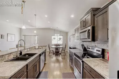555 N Verbena Drive, Pueblo, CO 81007 - Photo 13