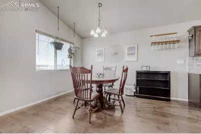 555 N Verbena Drive, Pueblo, CO 81007 - Photo 9