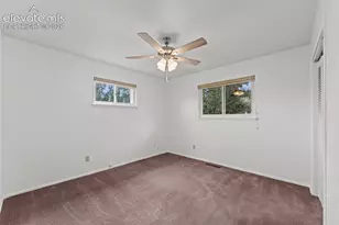 1039 Valley Rd, Colorado Springs, CO 80904 - Photo 9