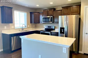 6142 Meadowbank Ln, Colorado Springs, CO 80925 - Photo 5
